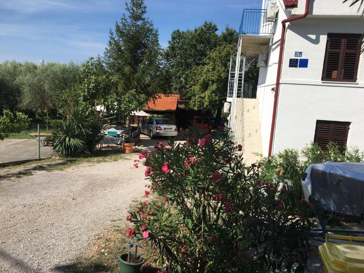 Apartmani Niessner Малинска Экстерьер фото