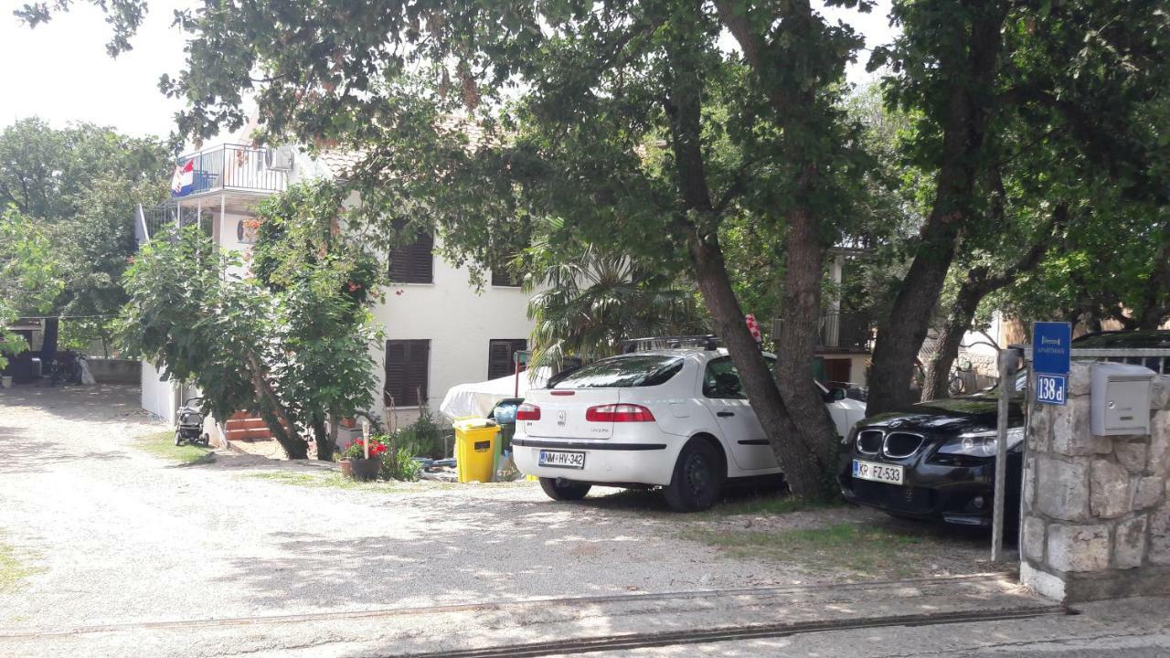 Apartmani Niessner Малинска Экстерьер фото